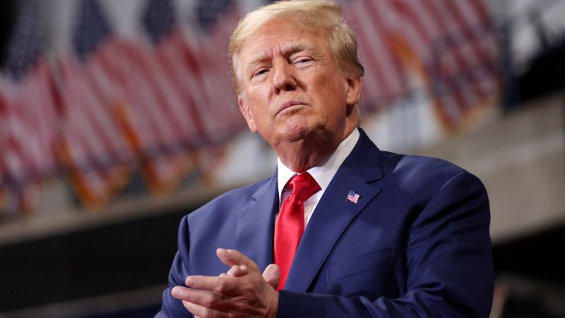 ‘অপরাধ ছাড়া গ্রেফতারের’ অনুমতিসহ বড় পরিকল্পনা ট্রাম্পের!